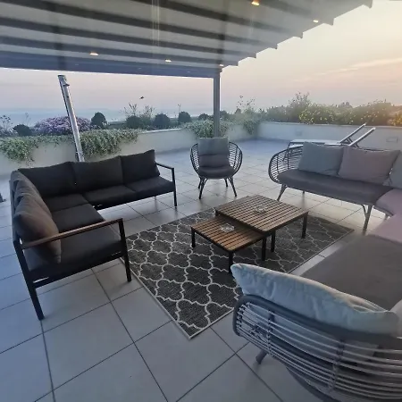 Tajla Gostinjska kuća 3*